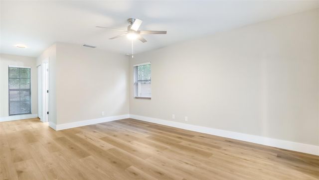 6411 NW 54th Dr, Coral Springs, FL 33067