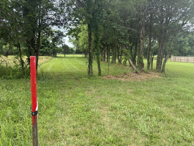 2120 Hamilton Chambers Rd, Lebanon, TN 37087