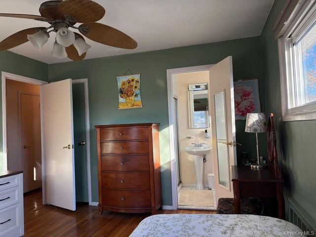 3610 Locust Avenue, Seaford, NY 11783