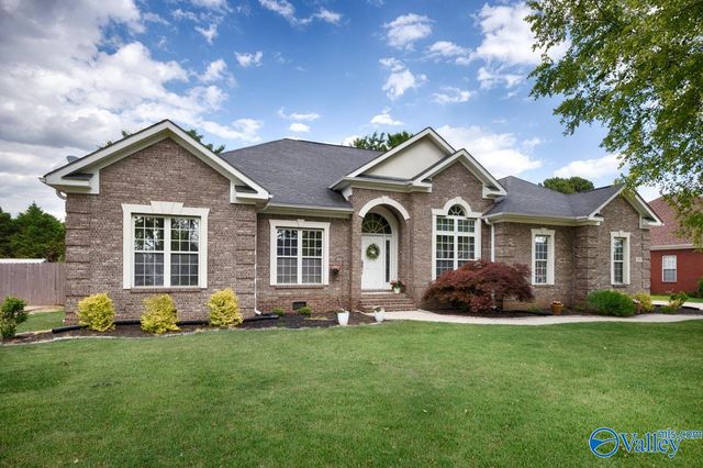 115 Spearpoint Lane, Meridianville, AL 35759