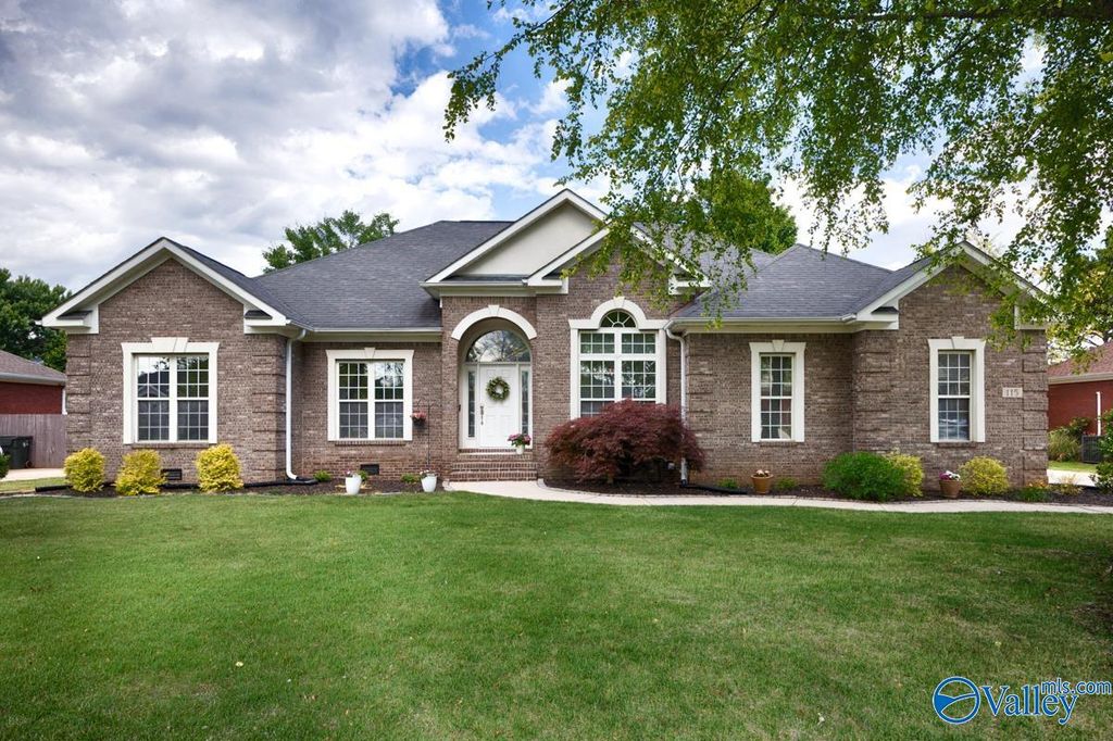115 Spearpoint Lane, Meridianville, AL 35759