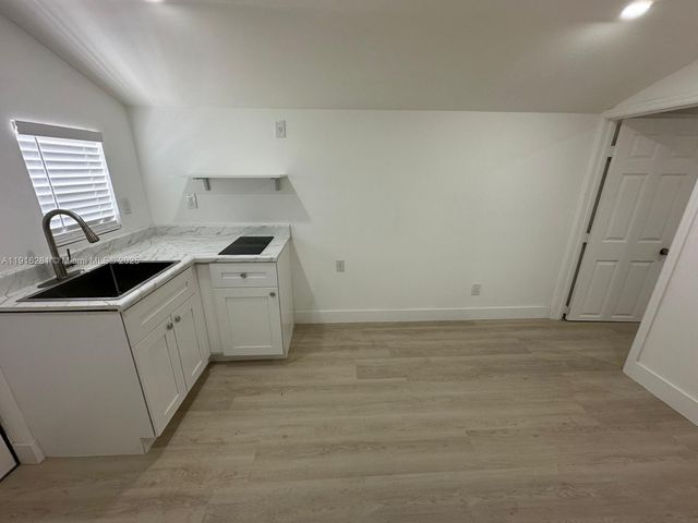 141 NE 14th St 1, Homestead, FL 33030