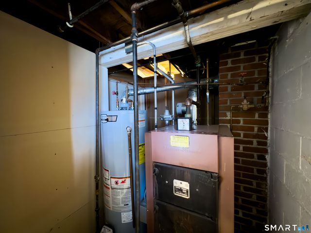 19 Golden Hill Road, Danbury, CT 06811