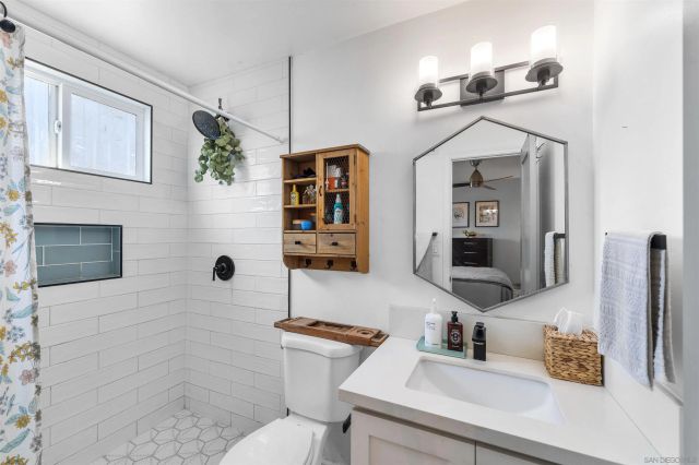 10056 Woodpark, Santee, CA 92071