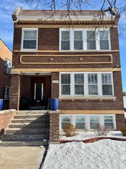 2125 Wesley Avenue 2, Berwyn, IL 60402