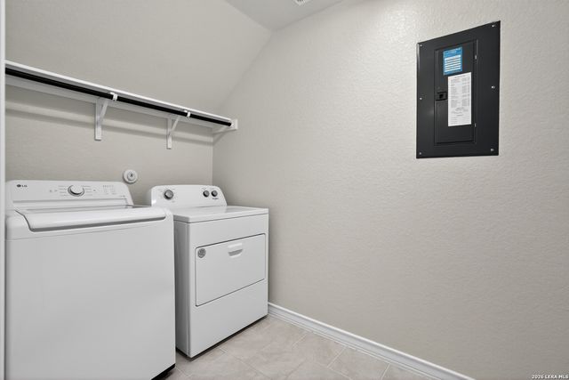 611 OVERLOOK RDG, Cibolo, TX 78108