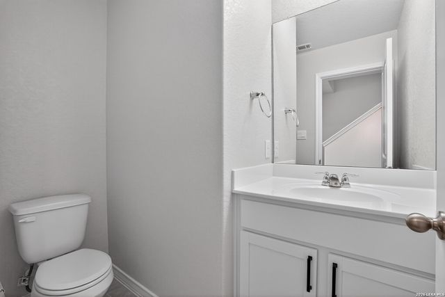 611 OVERLOOK RDG, Cibolo, TX 78108