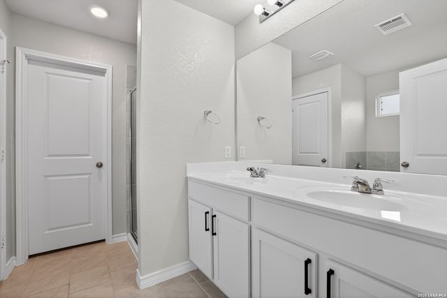 611 OVERLOOK RDG, Cibolo, TX 78108