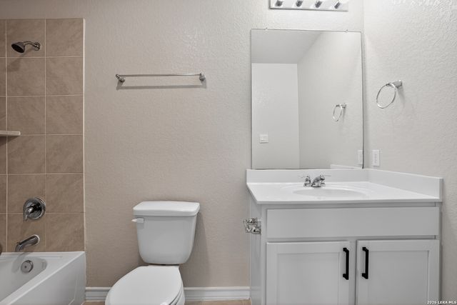 611 OVERLOOK RDG, Cibolo, TX 78108