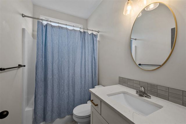 4909 N Emerald Ct, Maize, KS 67101
