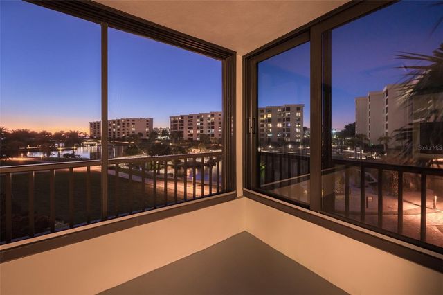 5780 MIDNIGHT PASS ROAD 210, Sarasota, FL 34242
