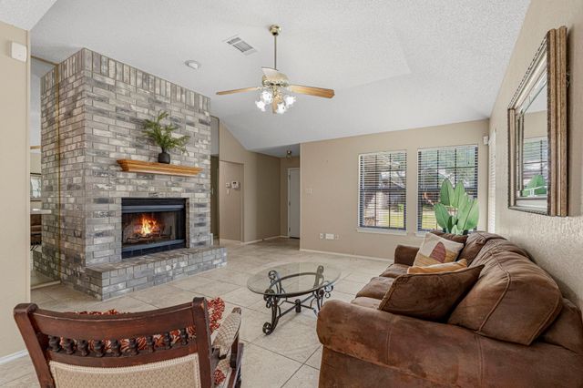 1001 Cedar Falls ST, Round Rock, TX 78681