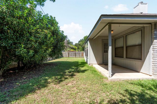 1001 Cedar Falls ST, Round Rock, TX 78681