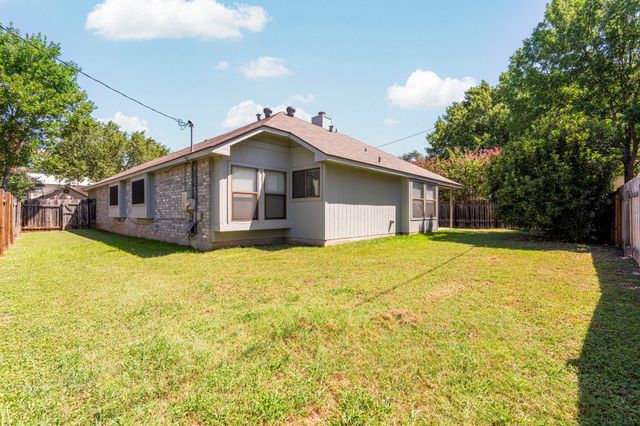 1001 Cedar Falls ST, Round Rock, TX 78681