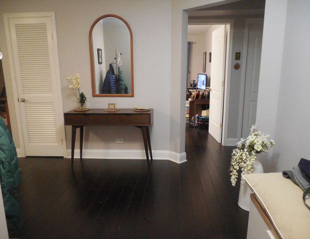 4000 Dundee Road 203B, Northbrook, IL 60062