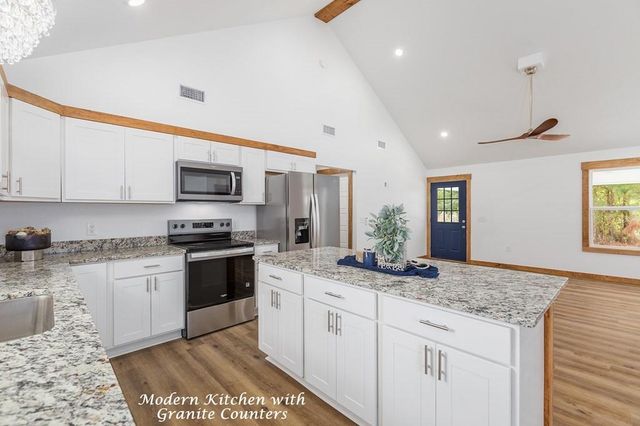 1000 Holubec, Diboll, TX 75941