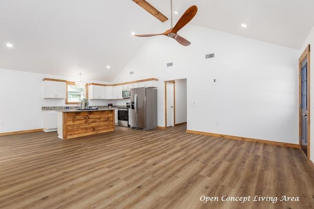 1000 Holubec, Diboll, TX 75941