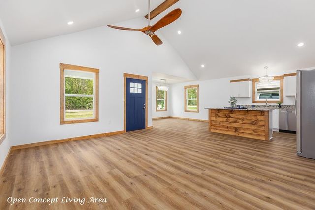 1000 Holubec, Diboll, TX 75941