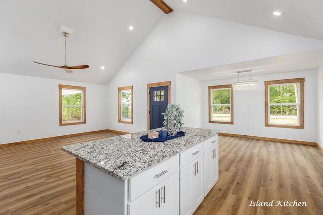 1000 Holubec, Diboll, TX 75941