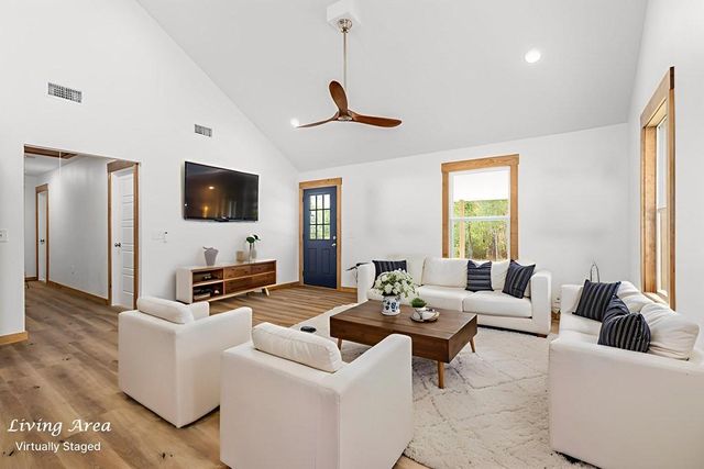 1000 Holubec, Diboll, TX 75941