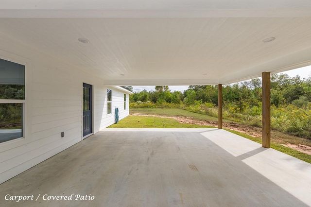 1000 Holubec, Diboll, TX 75941