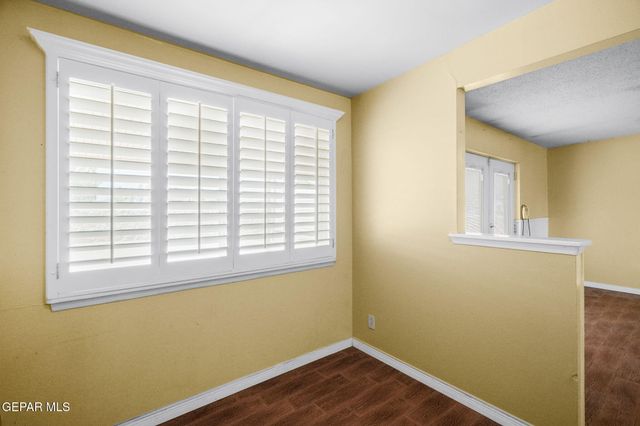 537 Gilmore Way, El Paso, TX 79907
