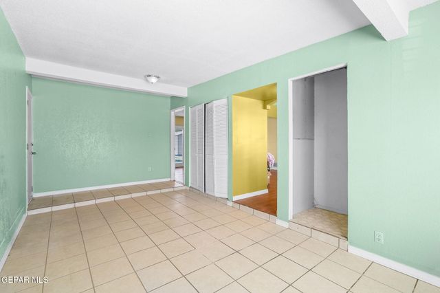 537 Gilmore Way, El Paso, TX 79907
