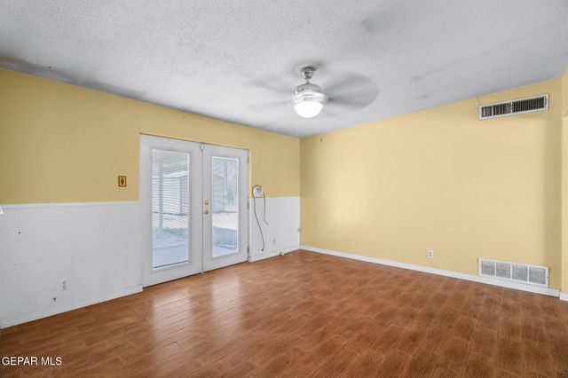 537 Gilmore Way, El Paso, TX 79907