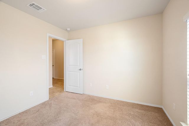 129 Plata LN, Jarrell, TX 76537