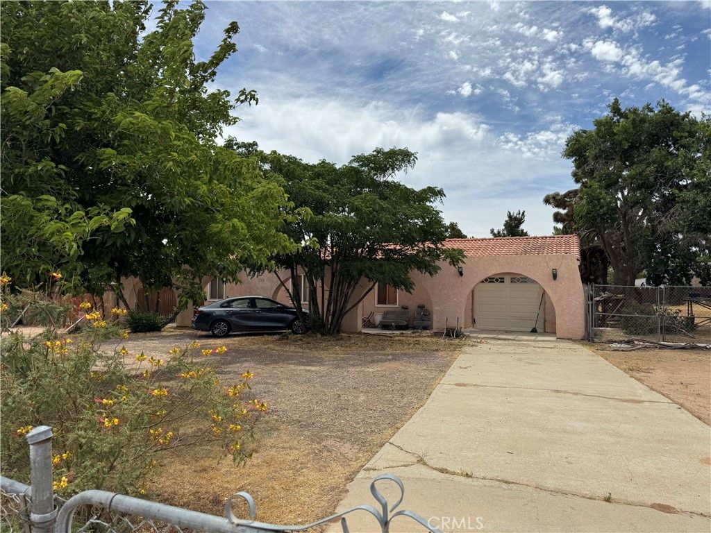 7191 Redwood Avenue, Hesperia, CA 92345