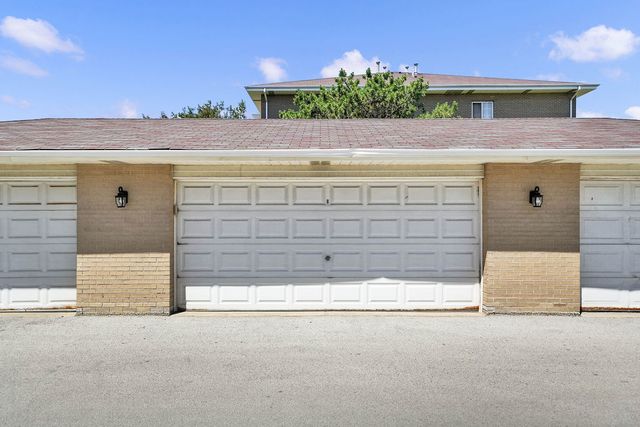 4217 W 76th Street 303, Chicago, IL 60652