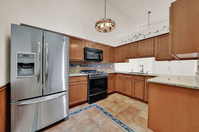 4217 W 76th Street 303, Chicago, IL 60652