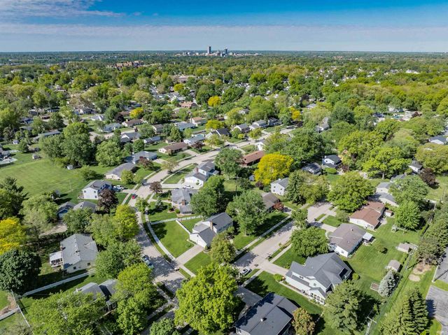 2920 Whitegate Drive, Fort Wayne, IN 46805