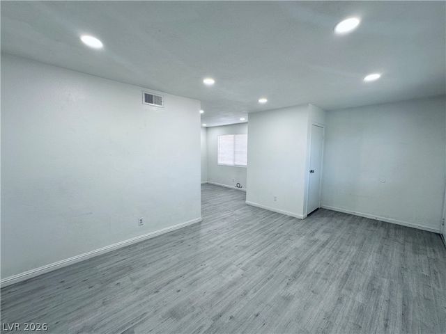 4225 Stewart Avenue 4, Las Vegas, NV 89110