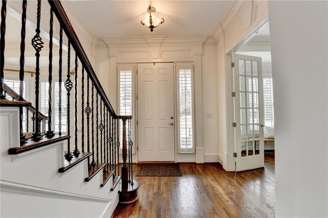 7520 Ledgewood Way, Suwanee, GA 30024