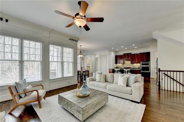 7520 Ledgewood Way, Suwanee, GA 30024