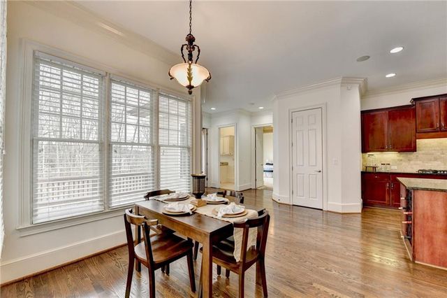 7520 Ledgewood Way, Suwanee, GA 30024