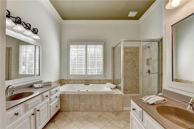 7520 Ledgewood Way, Suwanee, GA 30024