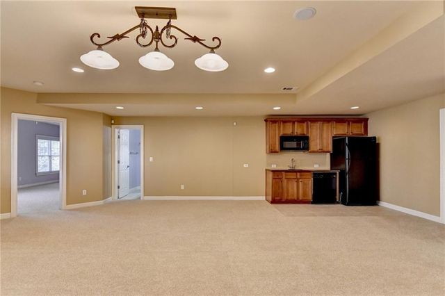 7520 Ledgewood Way, Suwanee, GA 30024