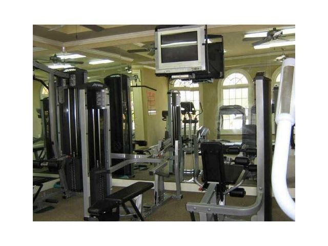 7520 Ledgewood Way, Suwanee, GA 30024