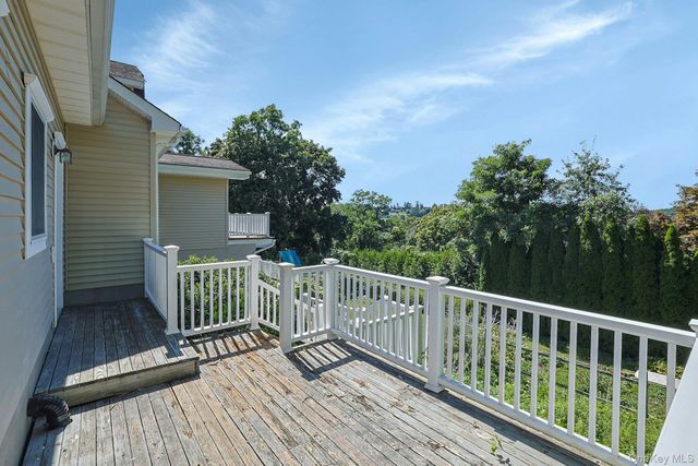 19 Wall Avenue, Valhalla, NY 10595
