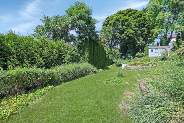 19 Wall Avenue, Valhalla, NY 10595