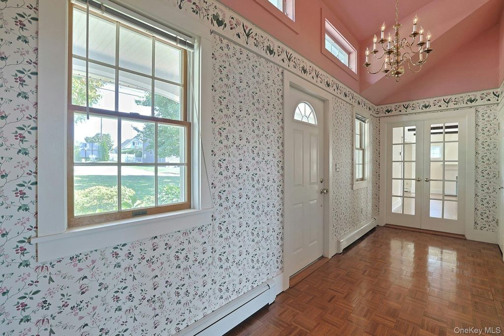 19 Wall Avenue, Valhalla, NY 10595 — photo 5