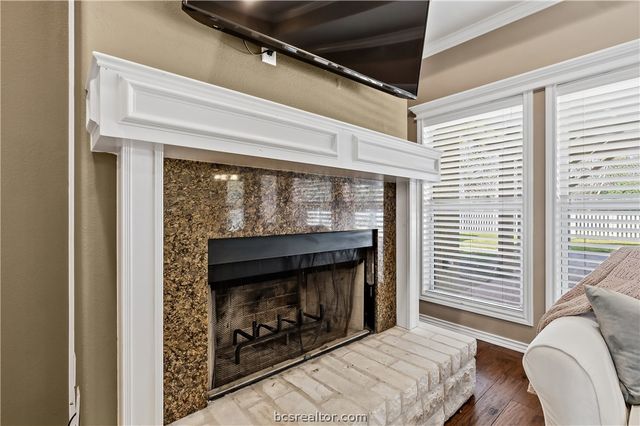 22 Golfview Drive, Hilltop Lakes, TX 77871