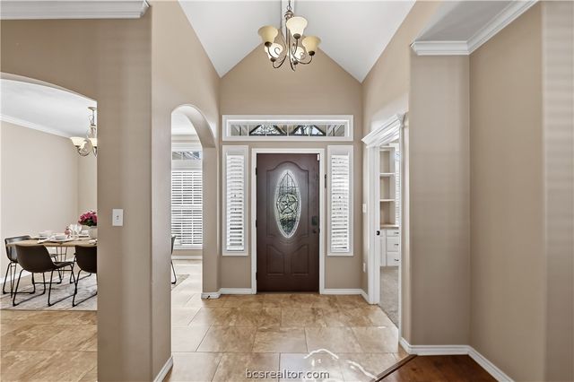22 Golfview Drive, Hilltop Lakes, TX 77871