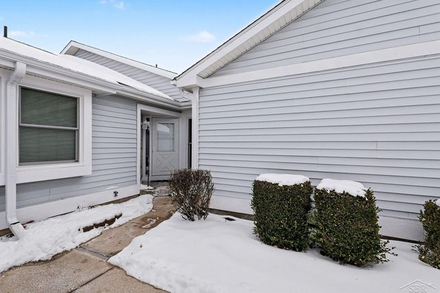 5779 Knoll Court, Saginaw Twp, MI 48603