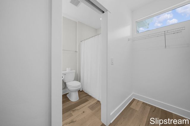 2354 Watertown Way NE, Grand Rapids, MI 49505