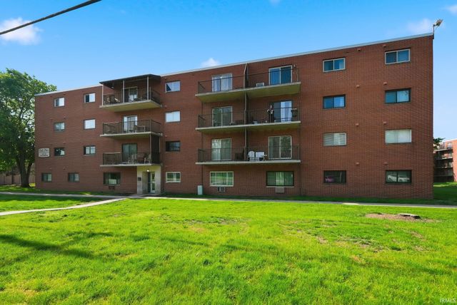2927 Westbrook Dr Apt B203, Fort Wayne, IN 46805
