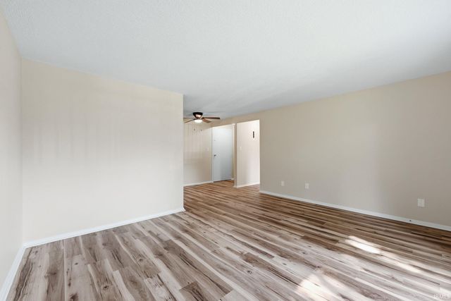 2927 Westbrook Dr Apt B203, Fort Wayne, IN 46805
