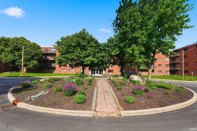 2927 Westbrook Dr Apt B203, Fort Wayne, IN 46805